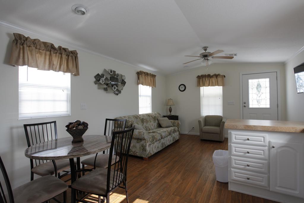 كيسيمي Sherwood Forest Cottage 3 المظهر الخارجي الصورة