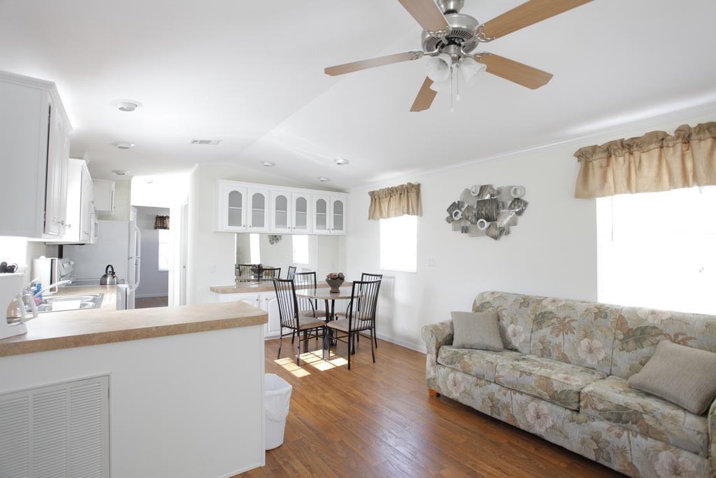 كيسيمي Sherwood Forest Cottage 3 المظهر الخارجي الصورة